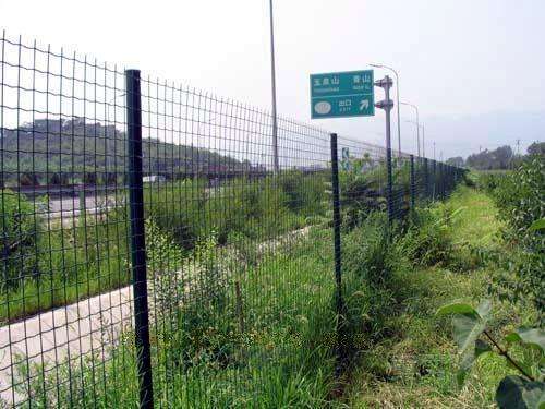 荷蘭網施工設計時需要考慮哪些因素