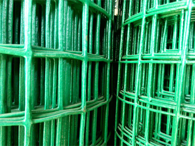 荷蘭網圍欄的施工方法